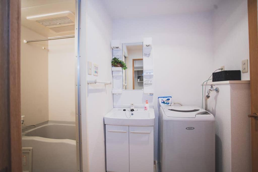 Kyobashi Base Apartment Osaka Exterior photo